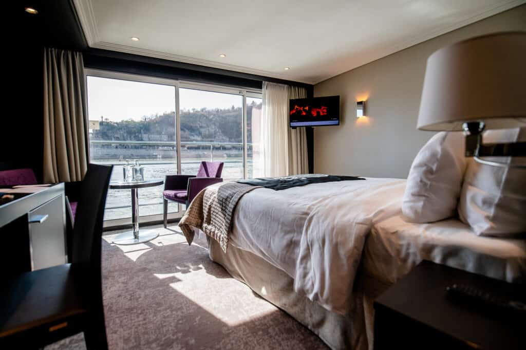 Riverboat Room with balcony view