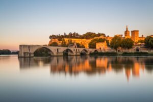 pont saint benezet on rhone river