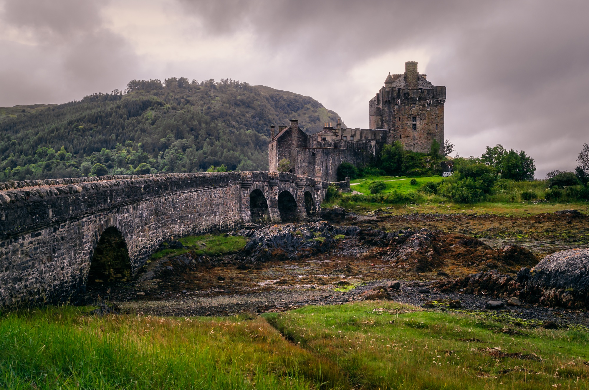 Dramatic landscape view of Eilean Donan castle, Scotland